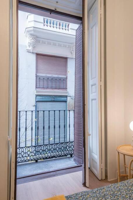 Apartamento De Lujo En Gran Via Apartment Madrid Exterior foto